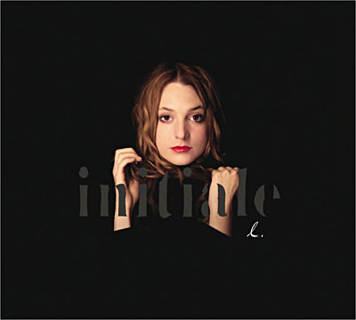 L — Initiale